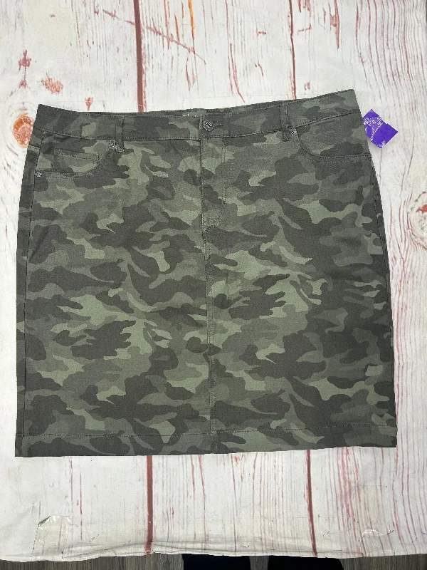 Skirt Mini & Short By Style And Company In Camoflauge, Size: 18