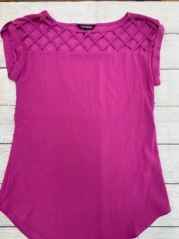 Top Short Sleeve By Express  Size: Xs