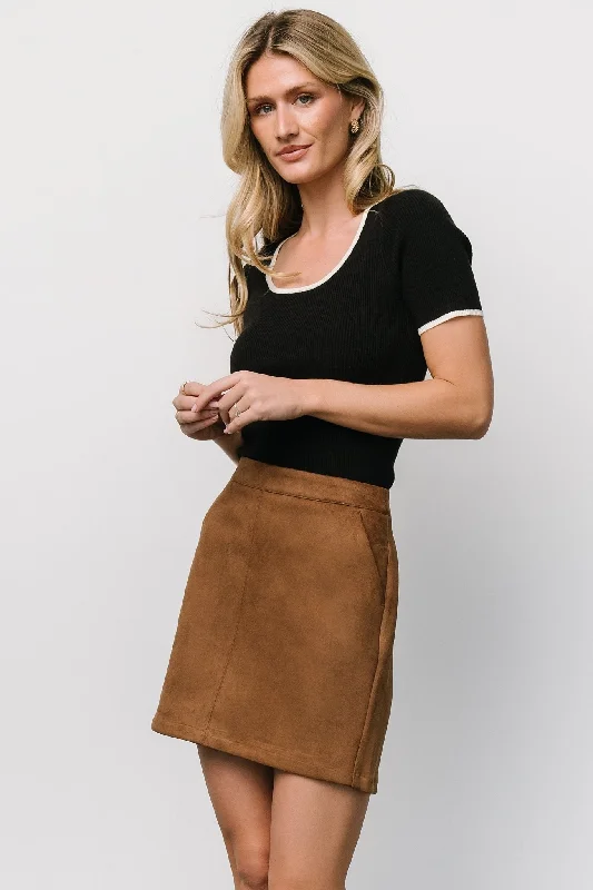 Rylan Faux Suede Short Skirt | Caramel