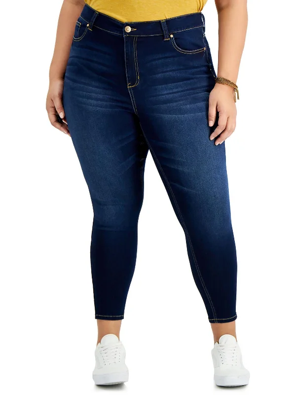 Womens Denim Solid Straight Leg Jeans