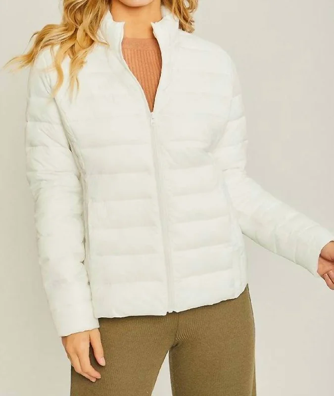 Women's Functional Outfit For Outdoor Activities Ultra Lightweight Padded Thermal Zip Up Jacket In White