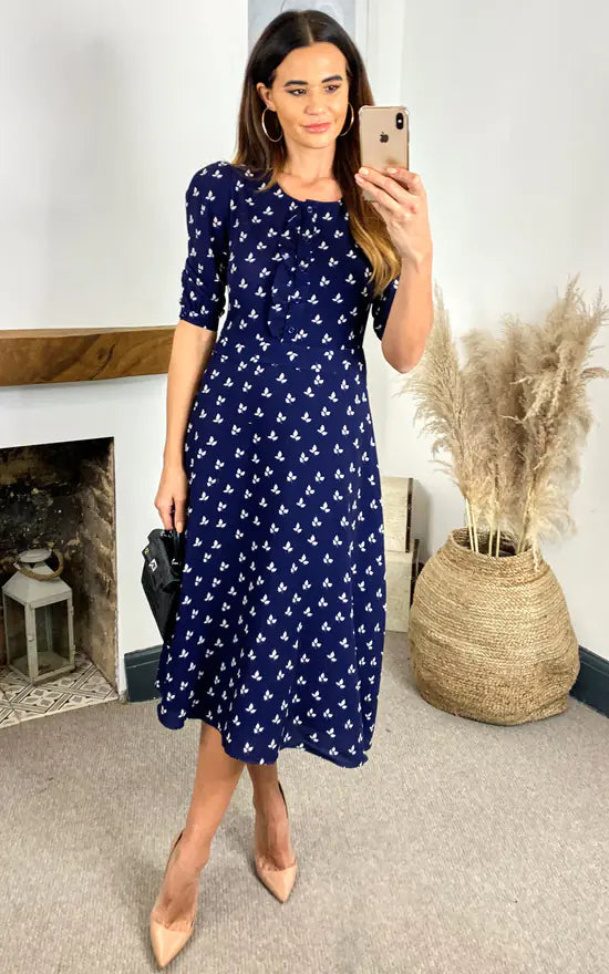 Women's Classic Attire Louise Printed Button Down Dress With Neck Tie
