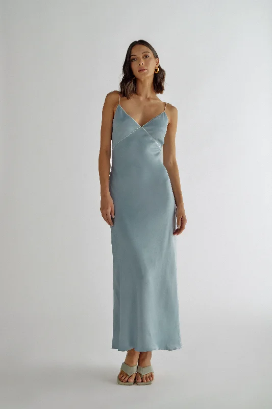 Sophisticated Cut Rosa Dress - Sky