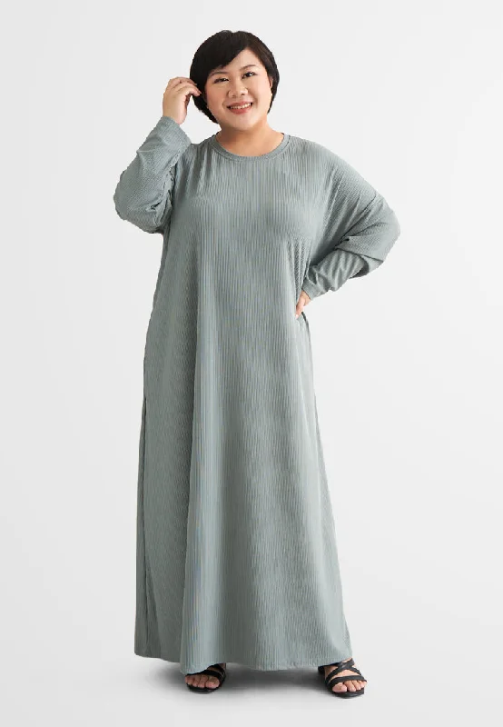 Women's Online Boutique Johanna Relax Ribbed Quarantine Petite Plus Jubah Dress - Light Green