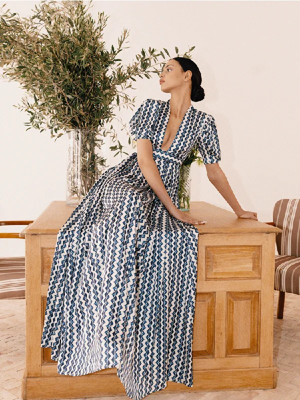 Fashion Sale Alexia’s Dress White and Blue Print