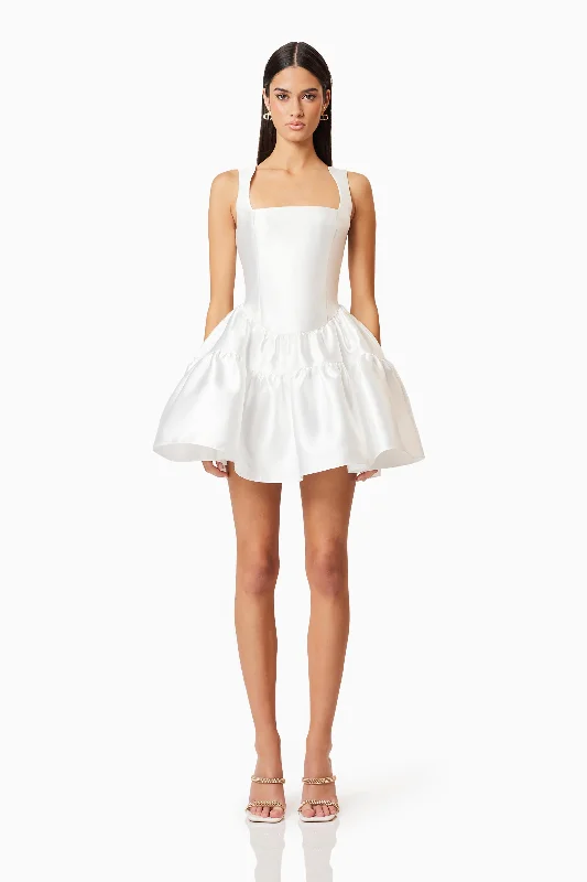 Women's Clothing For Holiday Travel Oleander Fit And Flare Dress In White