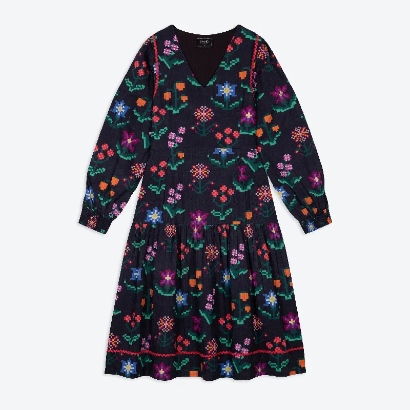 Season Sale Lowie Needlepoint Print Lottie Dress