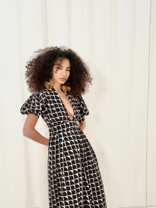 Women's Trendy Activewear Apparel Alexia’s Dress Black & White Print