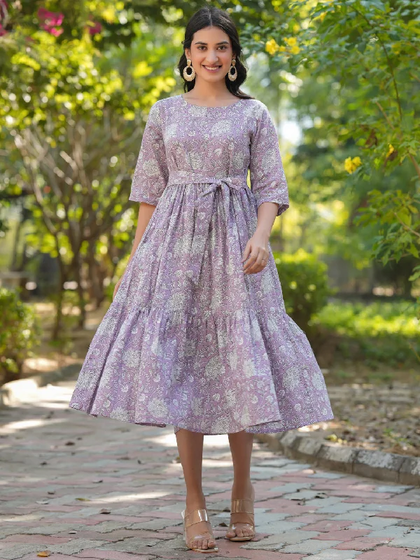 Chic Urban Fashion Look Lavender Pure Cotton Floral Printed Tiered Dress