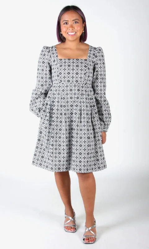 Chic Women's Clothing Online Tailorbird Dress - Quatrefoil