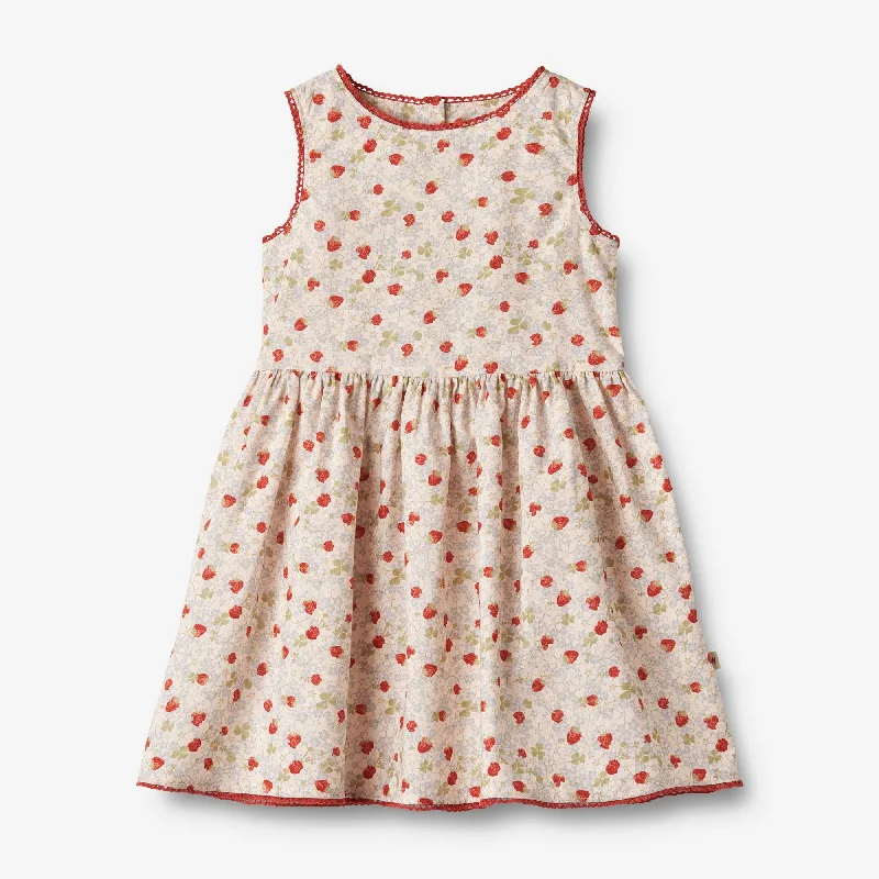 Refresh Your Wardrobe For Less This Weekend Dress Lace Thelma - rose strawberries