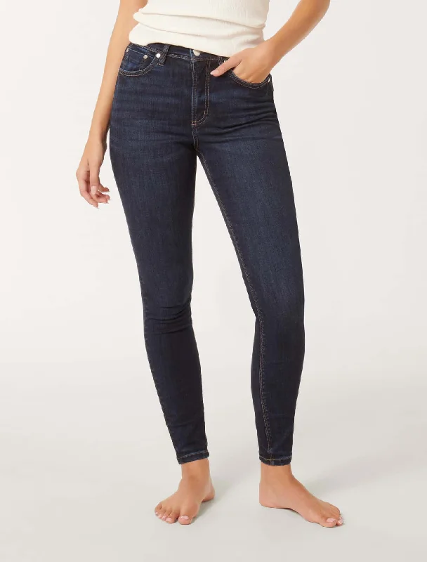 Nala Mid-Rise Skinny Jeans